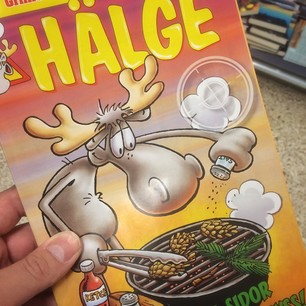 Vår bokcirkel har även denna vecka läst Hälge. 5 av 5 älgar.